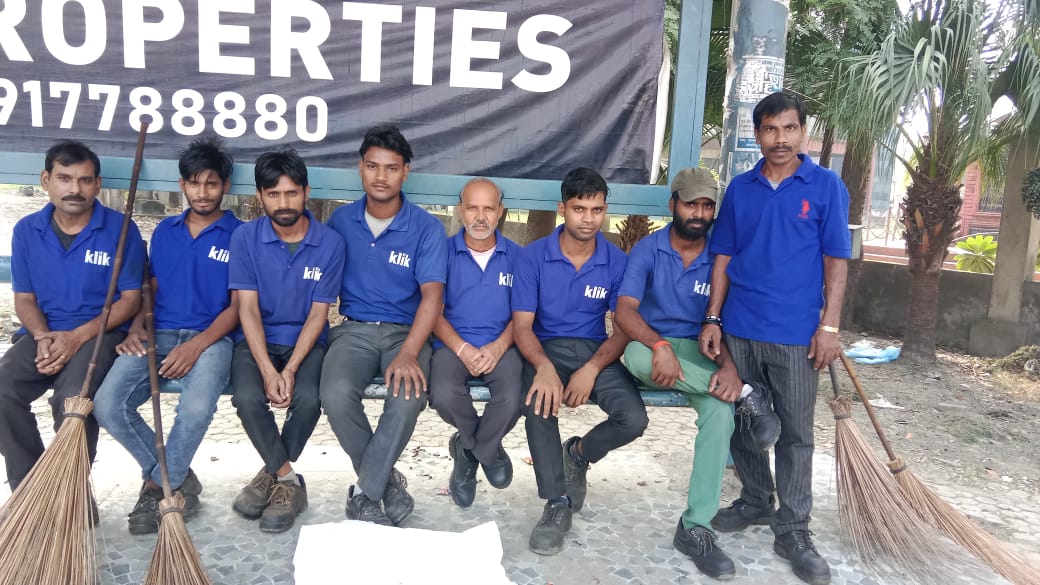 Housekeeping service deployment